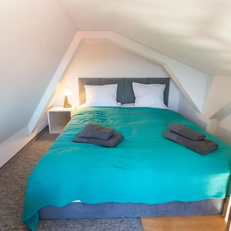 To-tu * 스클라르스카포렘바