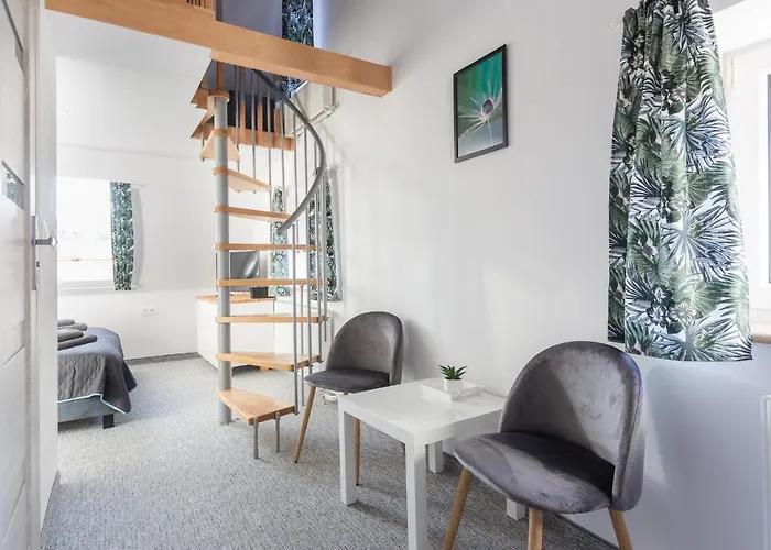 To-tu 홈스테이 스클라르스카포렘바