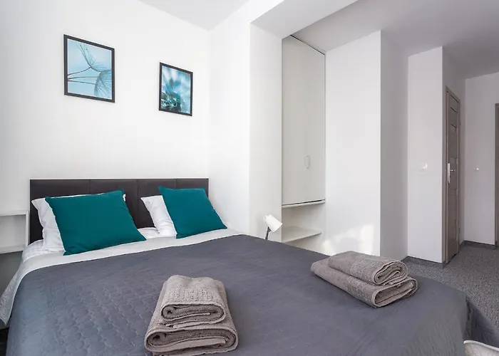 To-tu 스클라르스카포렘바