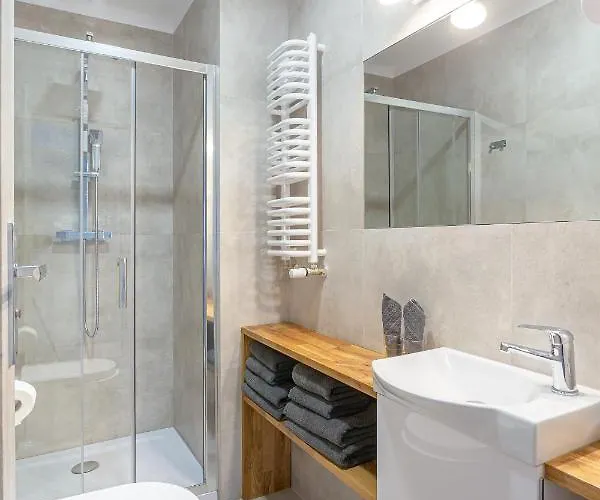 To-tu 홈스테이 스클라르스카포렘바